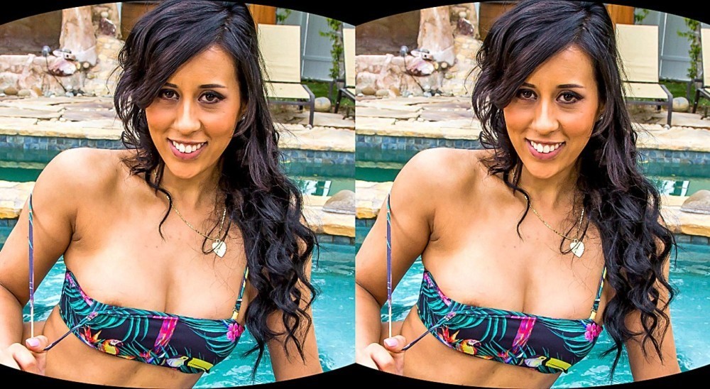 Demi Rouge Hot Tub Passion Outdoor VR Sex