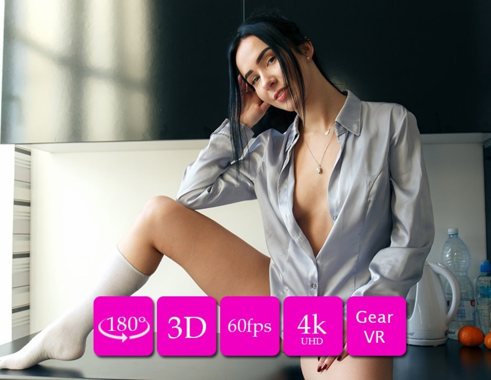 Natasha Says Good Morning Darling Plays With Her Naked Body 180VR