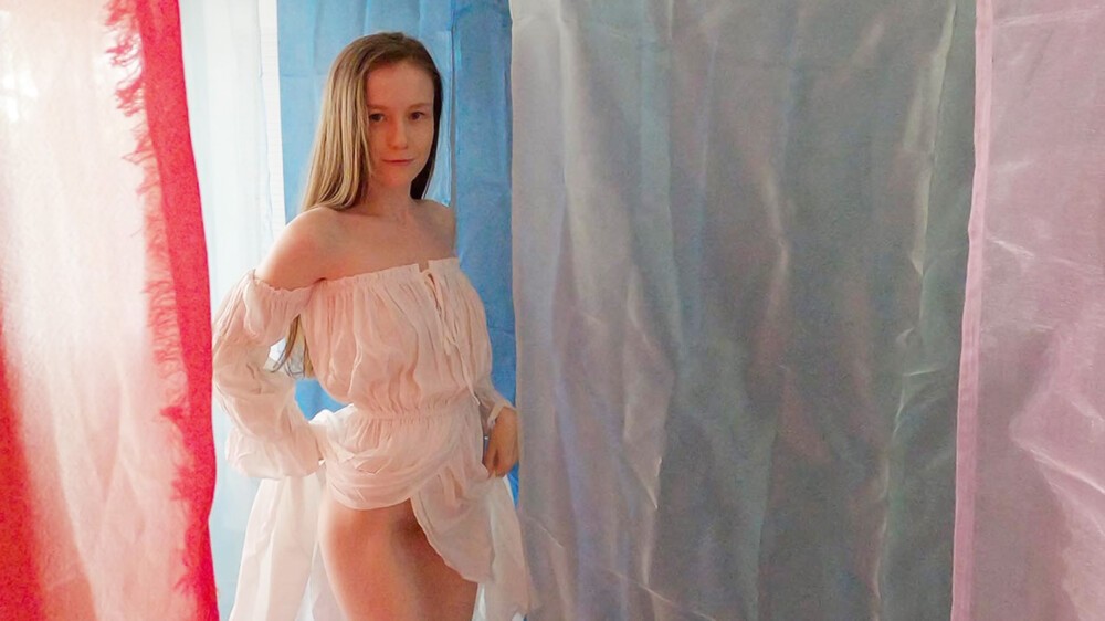 Emily Bloom Sensual Solo Tease in 4K