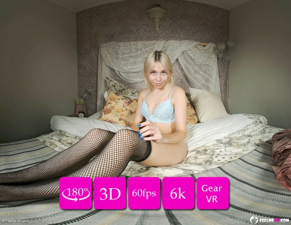 Nico's Slow Seductive VR Striptease in 180VR