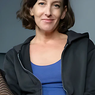 Elise Graves