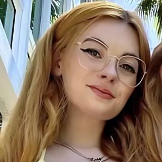 Lola Rose - Pornstar Profile on xNight