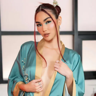 Scarlette Moon