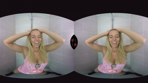 Nikky Dream Kinky VR Shower Striptease