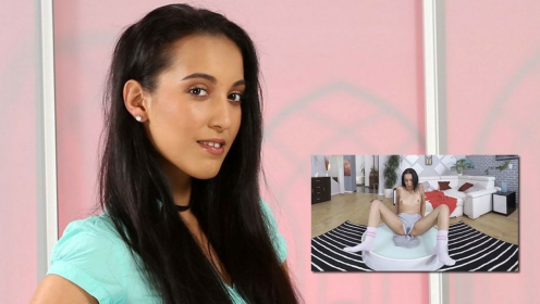 Amanda Estela in Steamy Wet Fetish VR