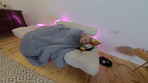 Blonde Babe: Hairy Breast 6K VR