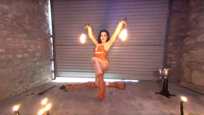 Ms Riot: Solo Fire Show 6K - Image 2