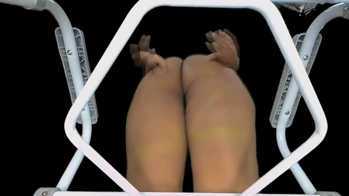 Chy in Hairy Ebony Spreading VR Action - Image 3