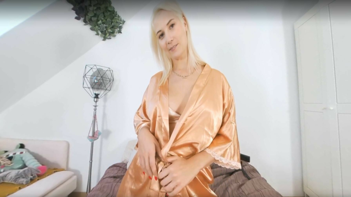 Curvy As Fuck - Image 1