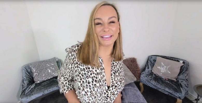 Eva May Sizzles in Solo Play VR Delight - Image 1