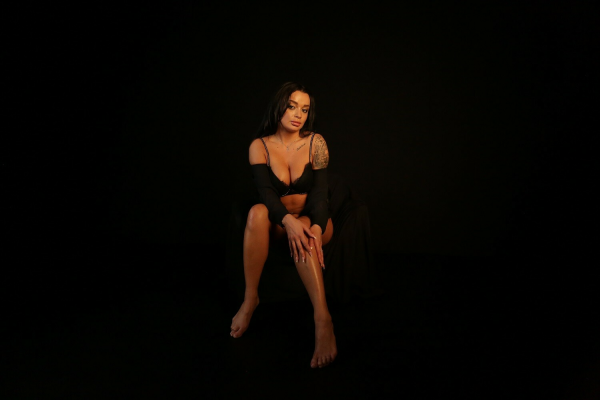 Daphne Klyde in Sensual Noir Solo Tease 4K - Image 5