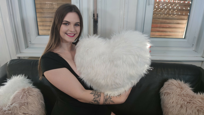 Taylee Wood: Explosive Passion in VR Scene - Image 5