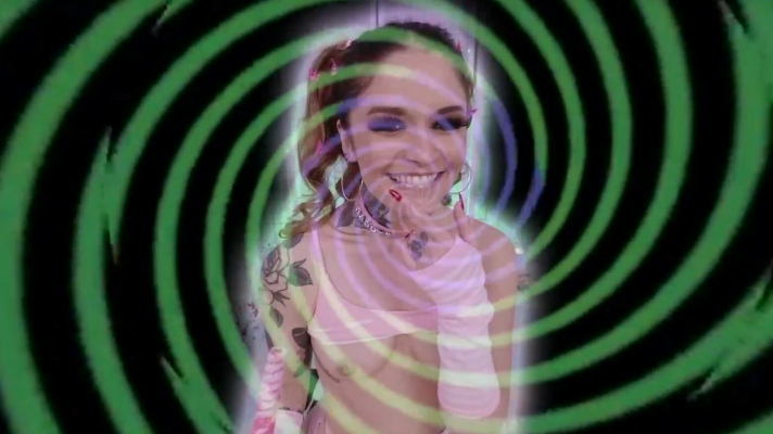 Anon: VR PMV 8K Experience - Image 4