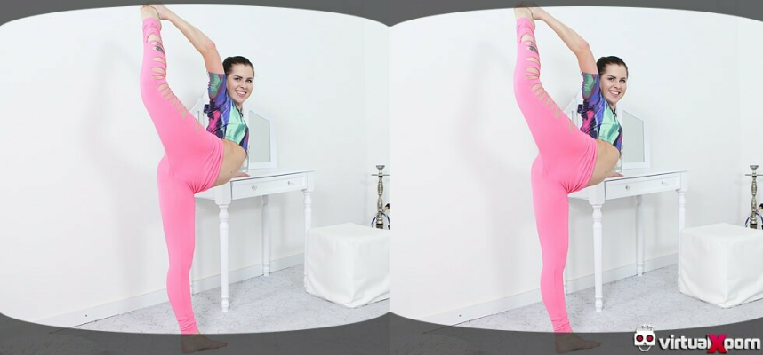 Cassie Fire Stretching in Sexy Solo Gymnast Show - Image 1