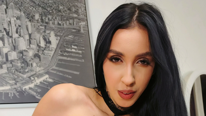 Lara Sins - When Lara Meets Tommy - Image 4