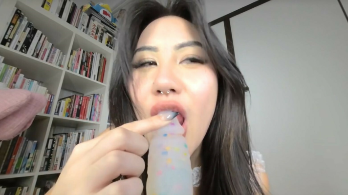 Princess April VR Maid: Intimate Cleaning Action - Image 2